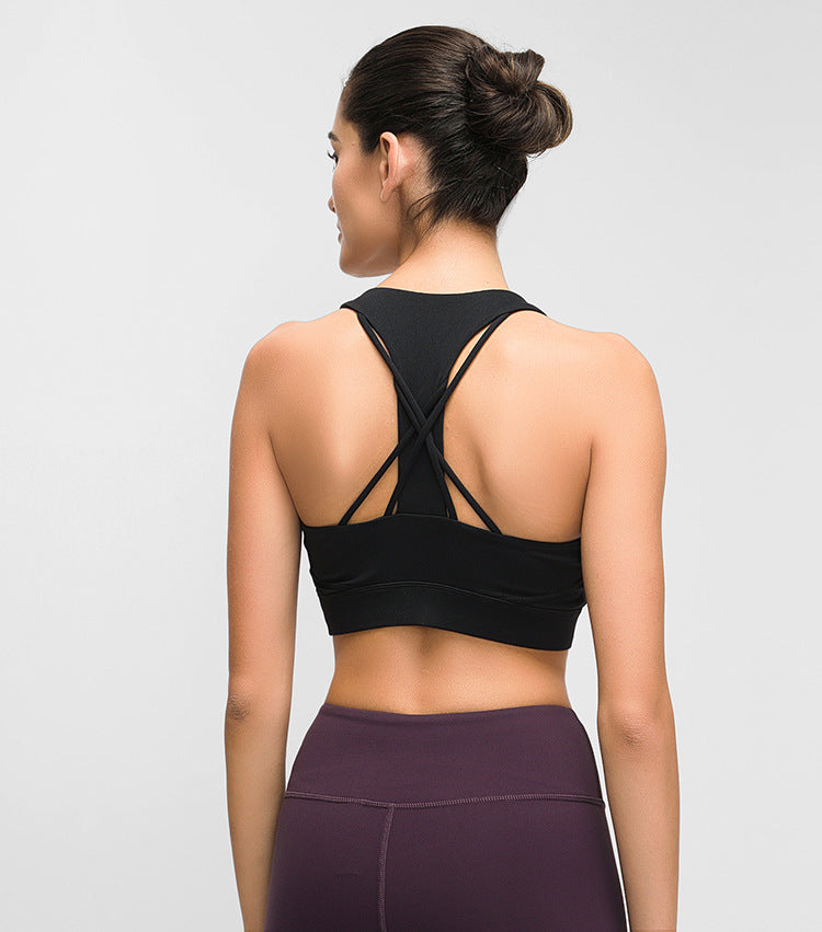 Contrast-panel fitness athletic sports bra by Lakd London