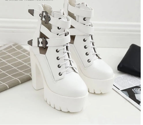 Womens High-heeled ankle boot with belt buckle Platform Shoes