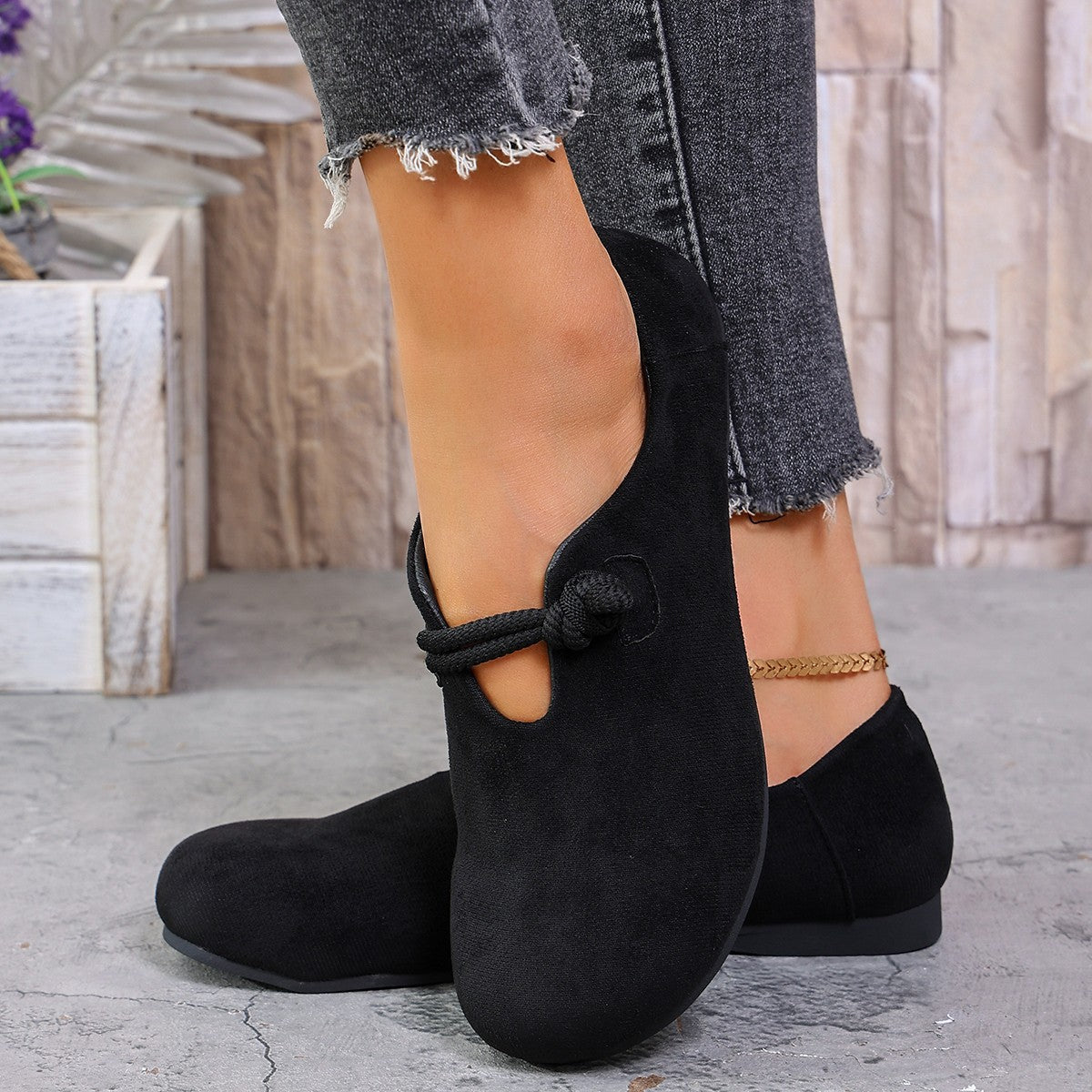 Womens Comfortable Round Head Slip-on Solid Color Flat Shoes