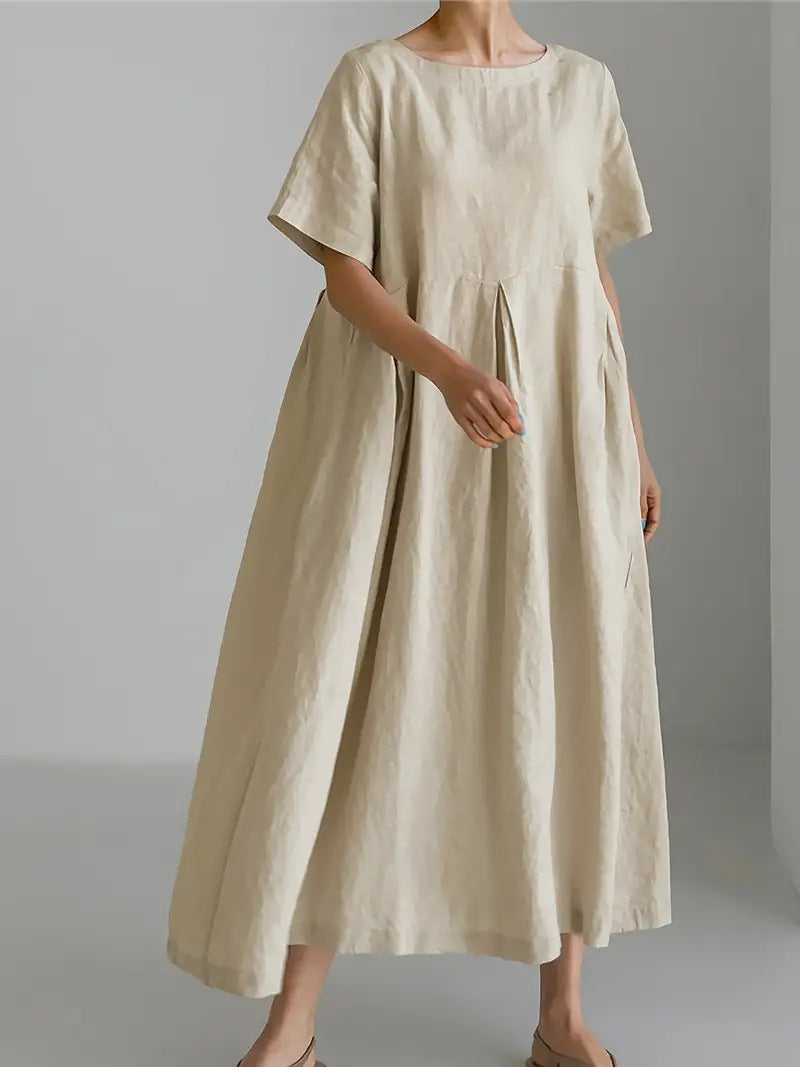 Women's Loose Round Neck Plus Size Short Sleeve Dress by Lakd London