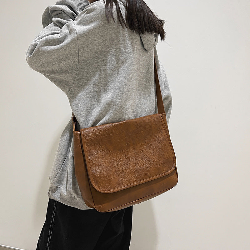 Men's British Style Simple Vintage Messenger Bag by Lakd London
